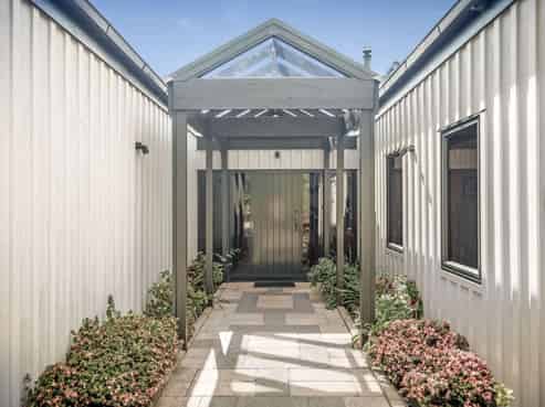 37 Burwood Road, Tikitere