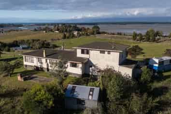 17 Bronte Road East, Upper Moutere