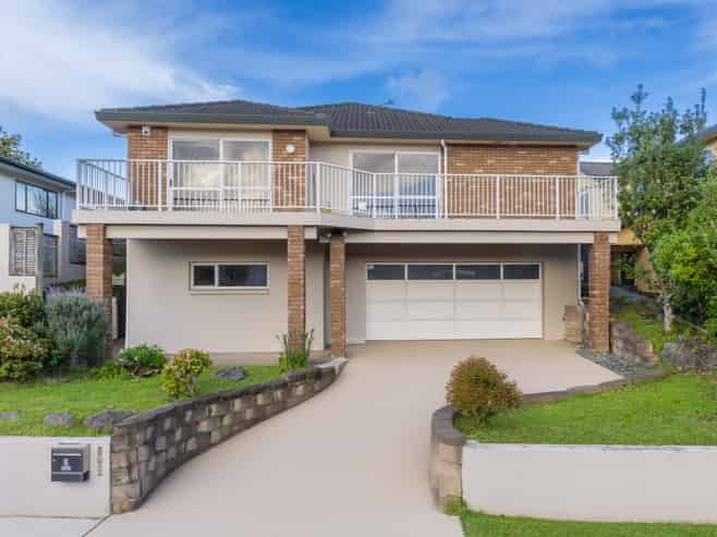 8 Greenway Rise, Gulf Harbour