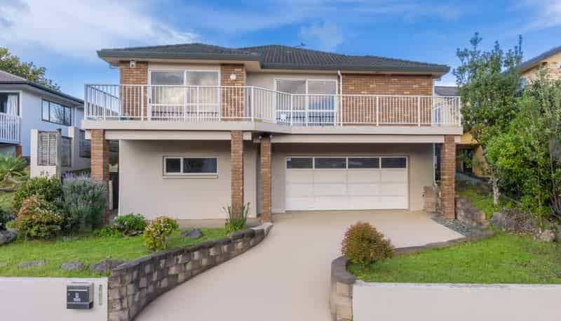 8 Greenway Rise, Gulf Harbour