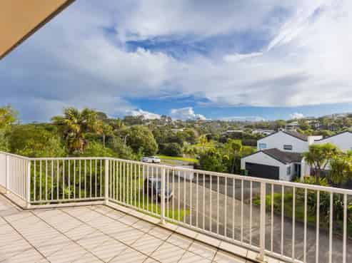 8 Greenway Rise, Gulf Harbour