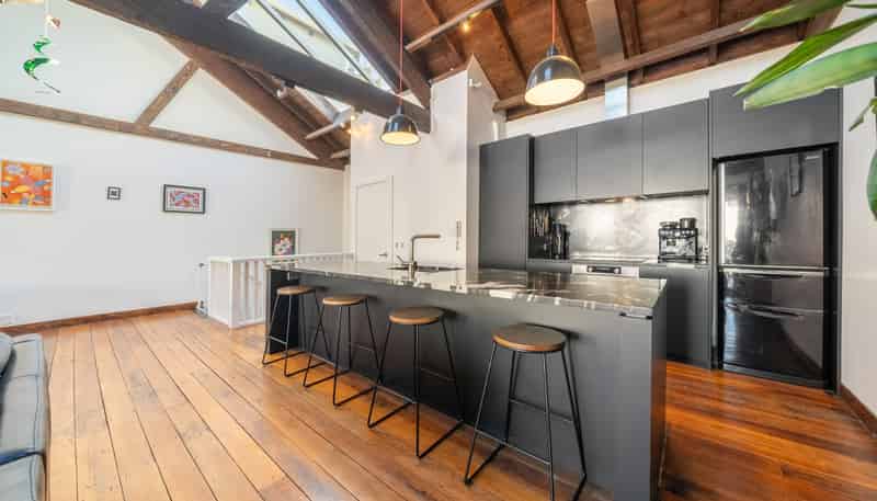2/12 Little George Street, Thorndon