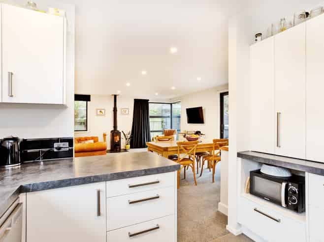 24B Herbert Street, Gladstone