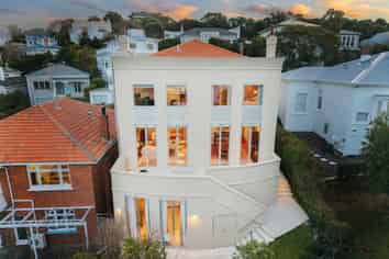 6 Wesley Road, Kelburn