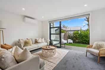 42C Tennyson Street, Petone