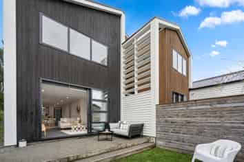 42C Tennyson Street, Petone