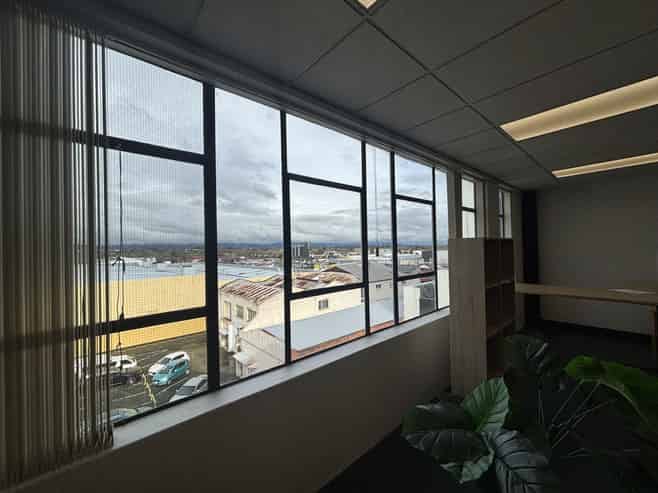 104sqm central office space