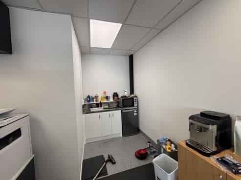 104sqm central office space