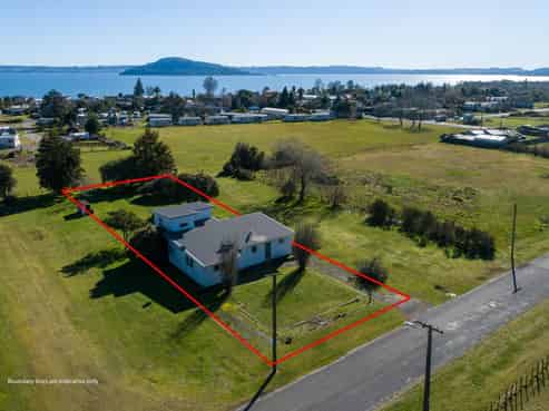 13 Middleton Road, Hannahs Bay