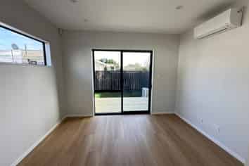 3/13 Thomas Road, Mangere