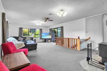280 Sunset Road, Sunnybrook