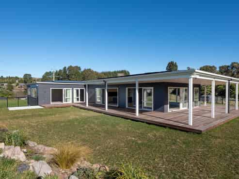 54 Great West Road, Matipo Heights