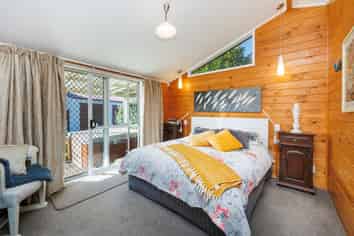 7 Campbell Road, Aorangi