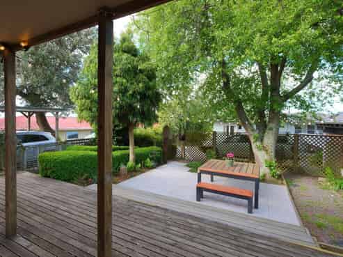 2/202 Taharepa Road, Taupo