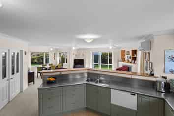 7 Tranquil Place, Allenton