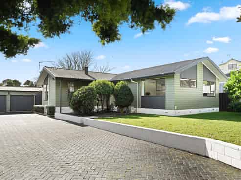 11 Camden Place, Pukete