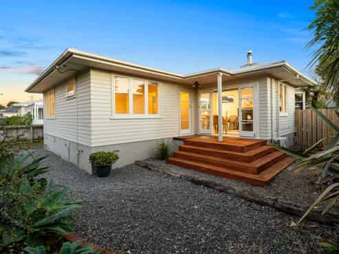 8 Esmeralda Avenue, Avondale