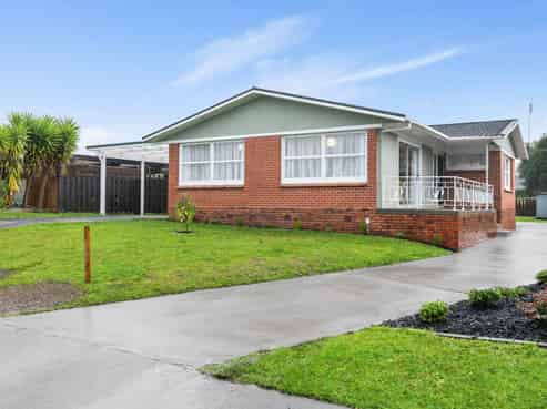 135 Elliot Street, Pahurehure