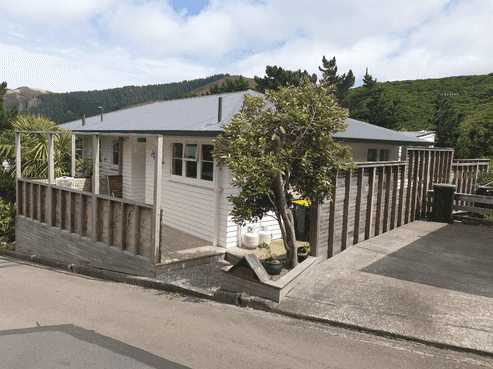6 Amos Way, Kingston
