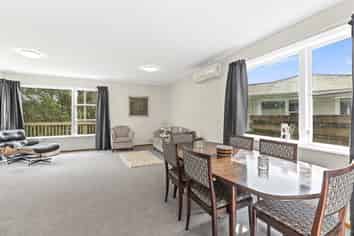 8 Glanmire Road, Newlands