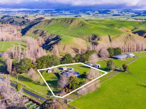 756 Mangaorapa Road, Porangahau