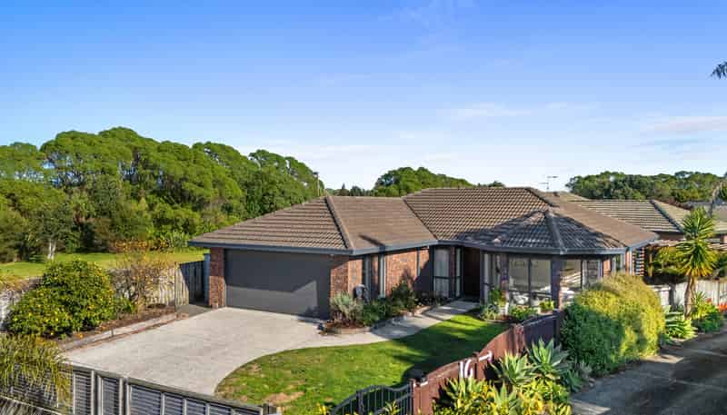 14 Lamia Grove, Papamoa