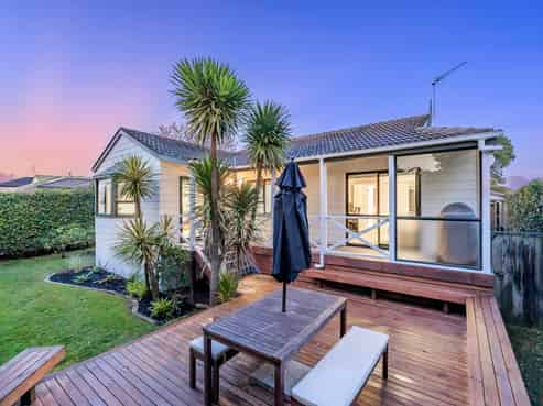 2/25 Commissariat Road, Mount Wellington