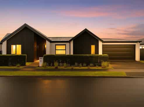 22 Voight Avenue, Greenhill Park