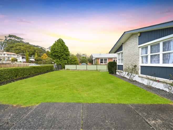 69 Resthill Crescent, Glenview