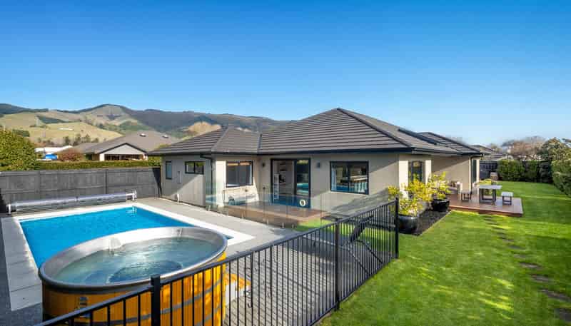 4 Childs Way, Richmond