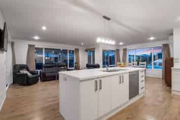 37 Globe Bay Drive, Templeton