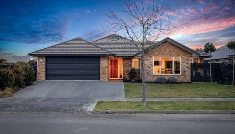 37 Globe Bay Drive, Templeton