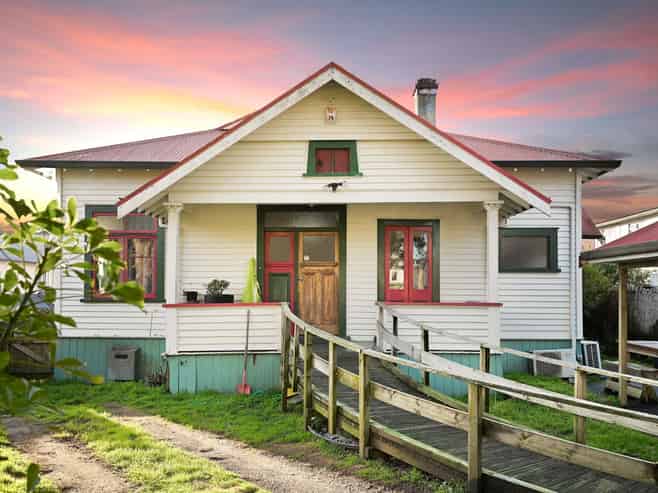 15 Wellington Street, Hamilton East