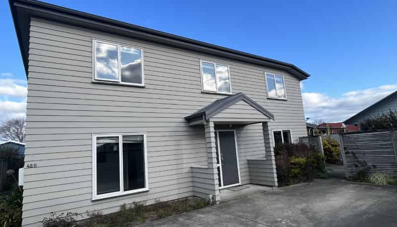 B/42 Joseph Street , West End
