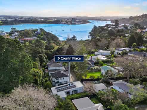 6 Cronin Place, Beach Haven