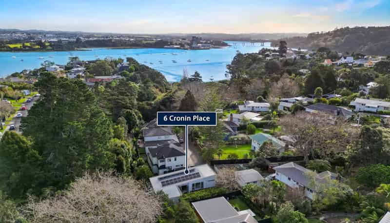6 Cronin Place, Beach Haven