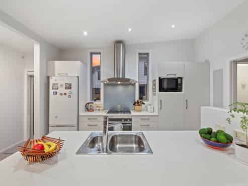6 Cronin Place, Beach Haven