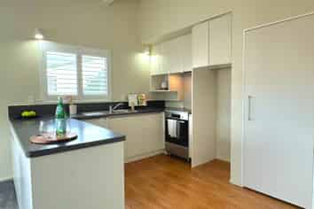27a Shackle Lane, WHITBY