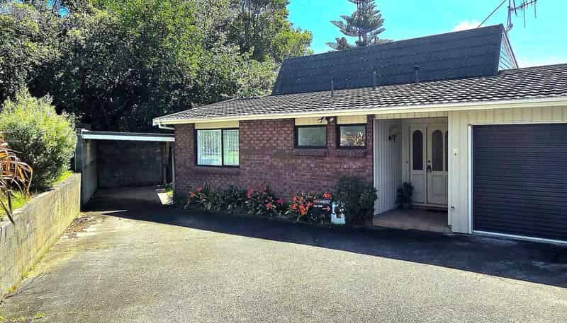 27 a Shackle Lane, Whitby