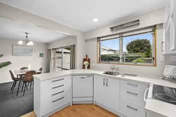708C Tomoana Road, Mahora
