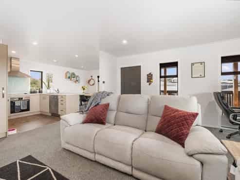 6 Poplar Grove, Feilding