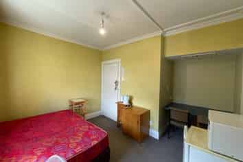 Room 5/42A Cargill Street, Dunedin Central