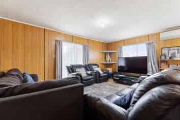 57 Te Irirangi Drive, Clover Park
