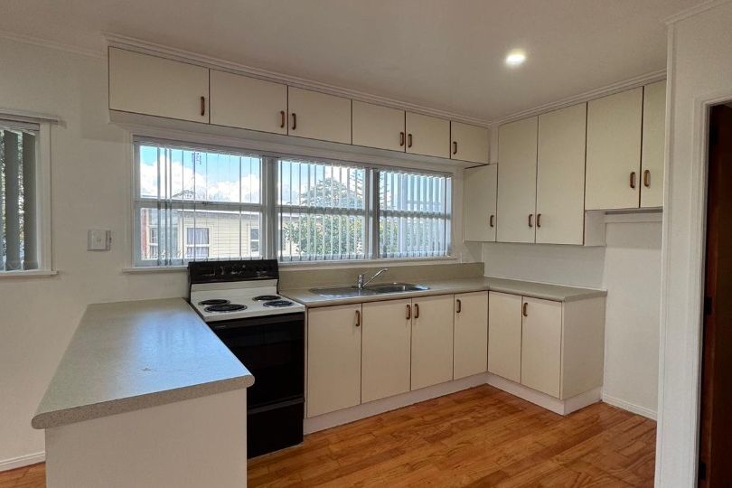 Newly Renovated 3-Bedroom Family Home – Prime Location in Manurewa - Widok 6