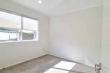 5 Bruckles Drive, Flat Bush