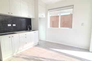 5 Bruckles Drive, Flat Bush