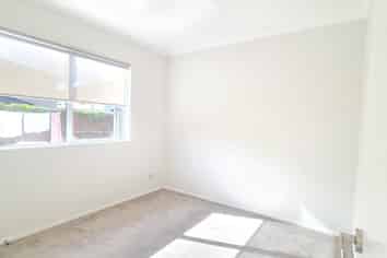 5 Bruckles Drive, Flat Bush