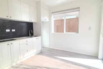 5 Bruckles Drive, Flat Bush