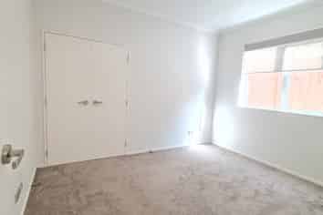 5 Bruckles Drive, Flat Bush
