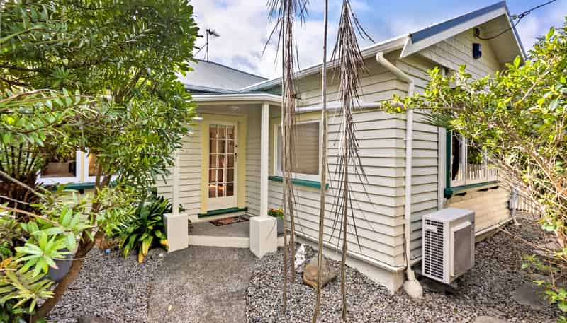318 Karori Road, Karori